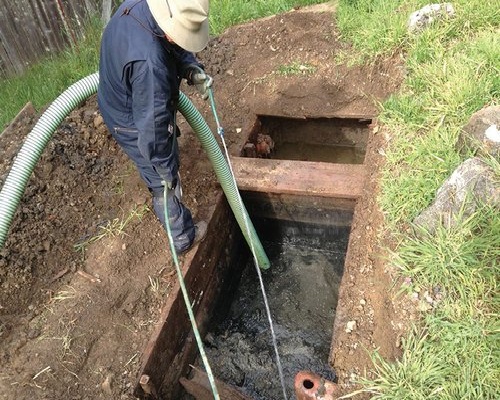 Drain chamber cleaning